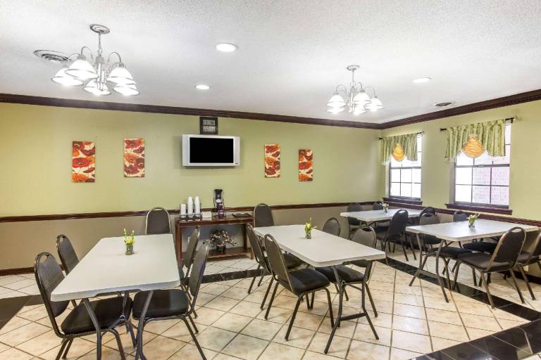 Rodeway Inn & Suites Smyrna - Nashville Area — photo 5