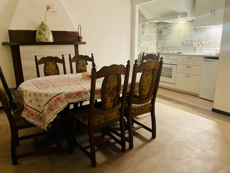 Vacation home with terrace | City view — photo 5
