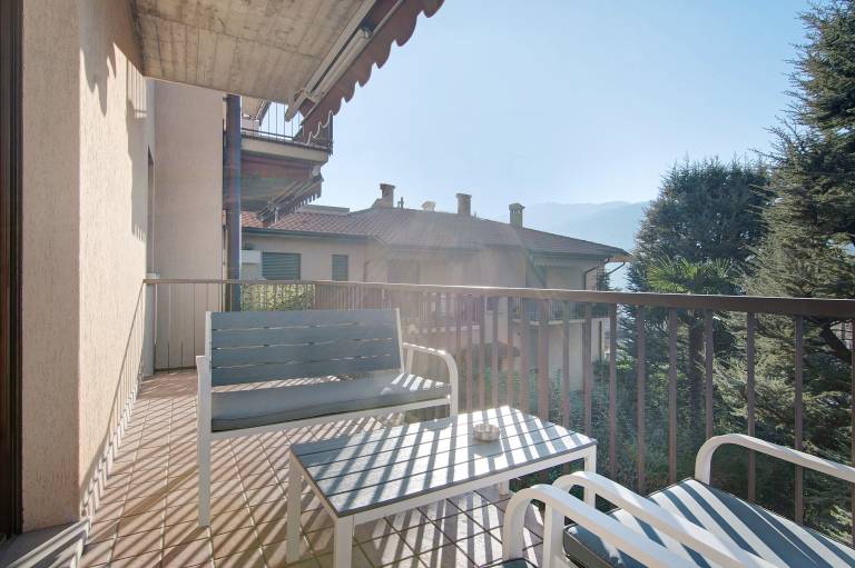 Holiday Home "Casa Lierna" with Private Terrace, Balcony and Wi-Fi in Varenna