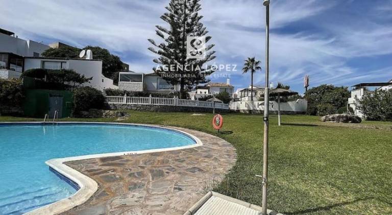 Beautiful house with BBQ, terrace & yard | Beach nearby | Suitable for remote work | Pets allowed in Estepona