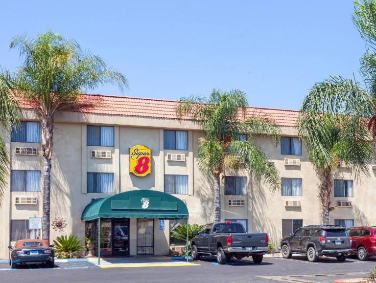 Best Western Plus Diamond Valley Inn — photo 2