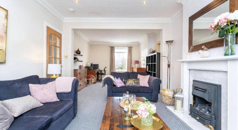 Ample vacation home | Next to Wallace Monument | Pets are welcome in Stirling