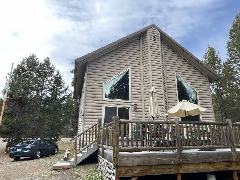 Cabin  Island Park