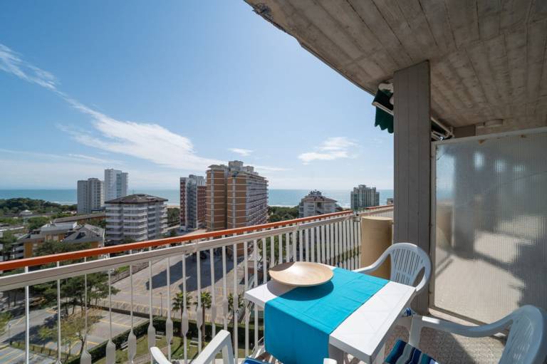 Cozy flat with shared pool near the beach — photo 2