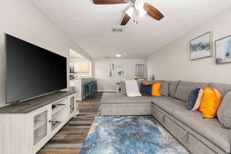 Condo Auburn