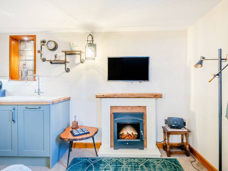Family-oriented cottage with yard & barbeque | River view | Pet-friendly — photo 4