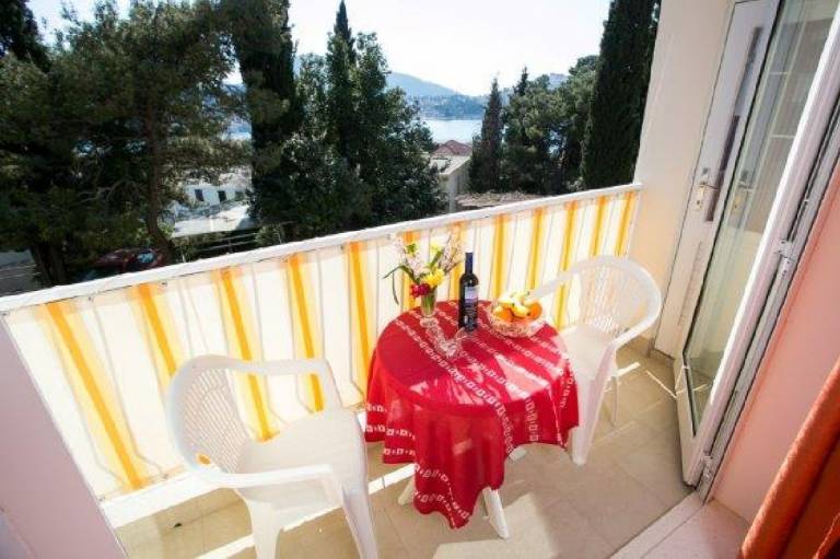 Nette Ferienwohnung in Dubrovnik mit Eigenem Balkon