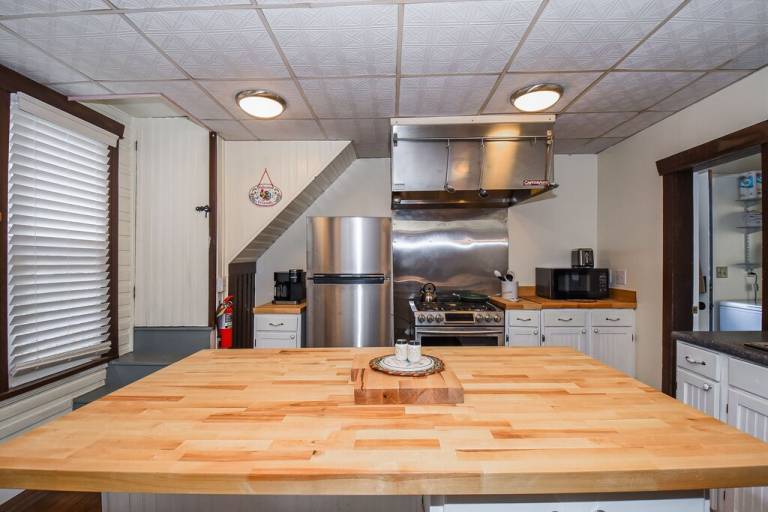 Friendsville, MD Vacation Rentals from 97 HomeToGo