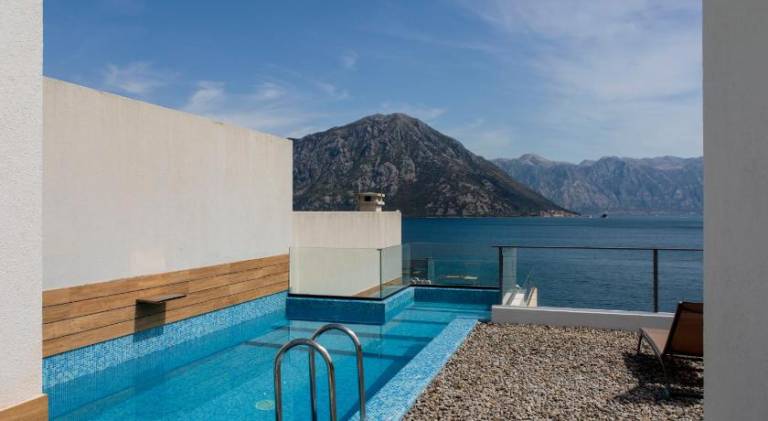 350 m&sup2; Villa
