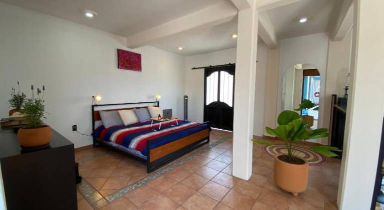 Rental apartment with patio — photo 2