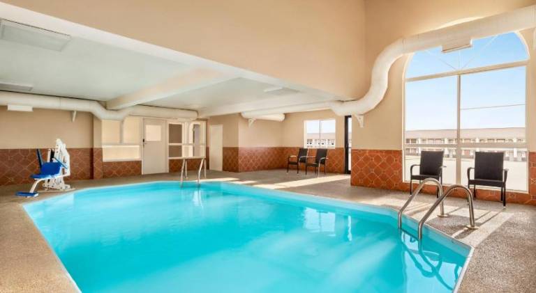 Super 8 By Wyndham Liberal Ks — photo 2