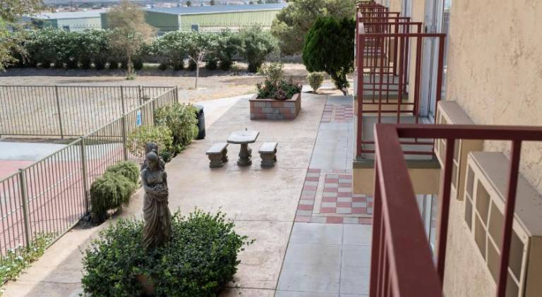 California Inn Barstow — photo 3