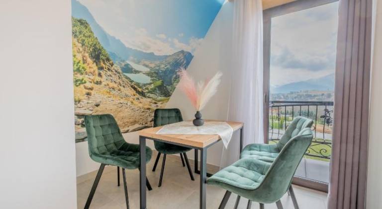 Apartment with terrace & yard in Poronin
