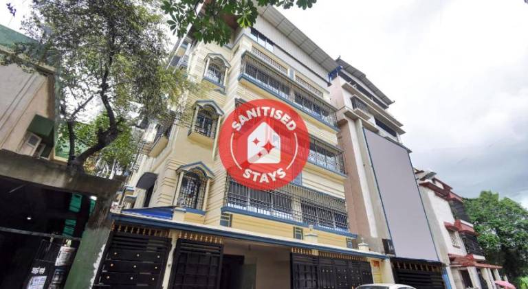 Capital O 80752 Imperial Plaza Guest House