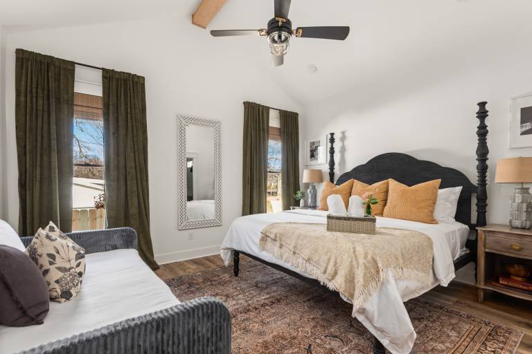 Vacation home with patio in Nashville, TN