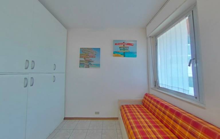 Cozy nest for two near the beach — photo 4
