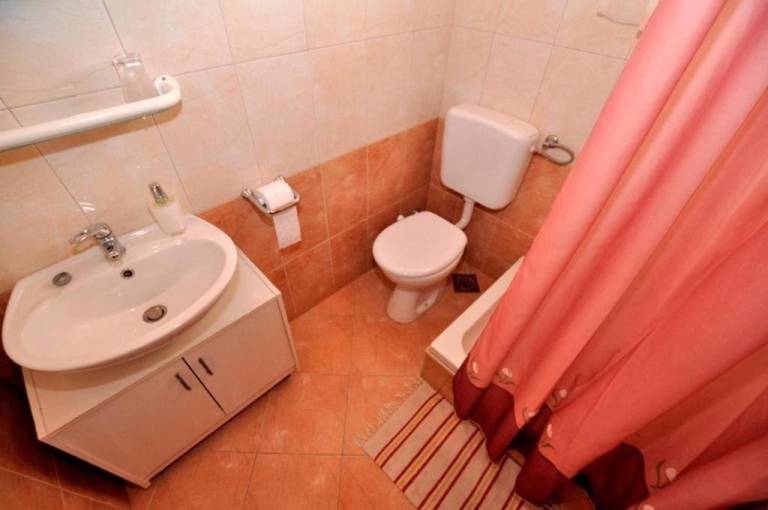 Studio flat with balcony and sea view Makarska (AS-25161-c) — photo 5