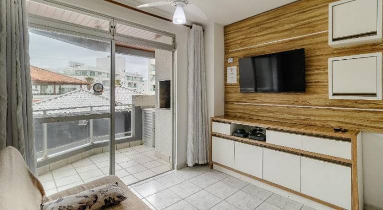 Charming apartment | Next to the beach | Pet-friendly in Florianópolis