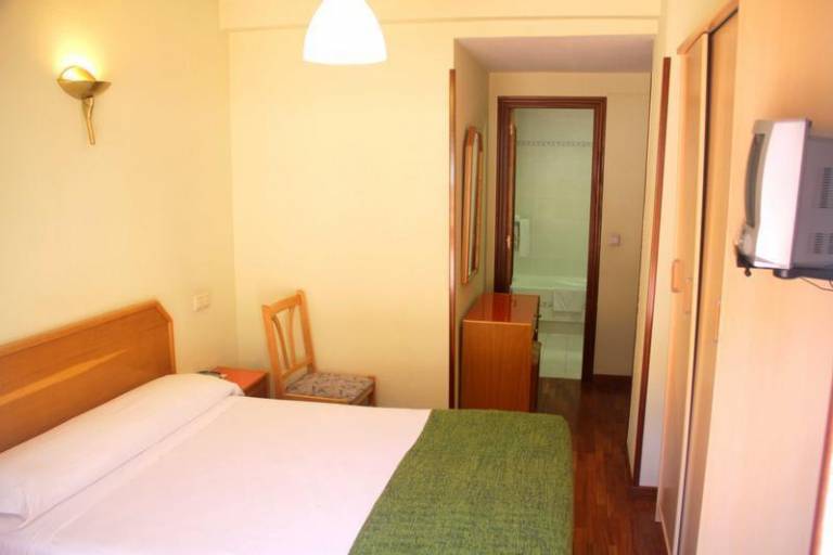 Hostal Arlanzon — photo 4