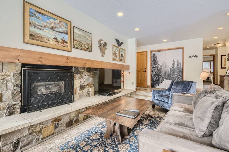 Condo  Keystone