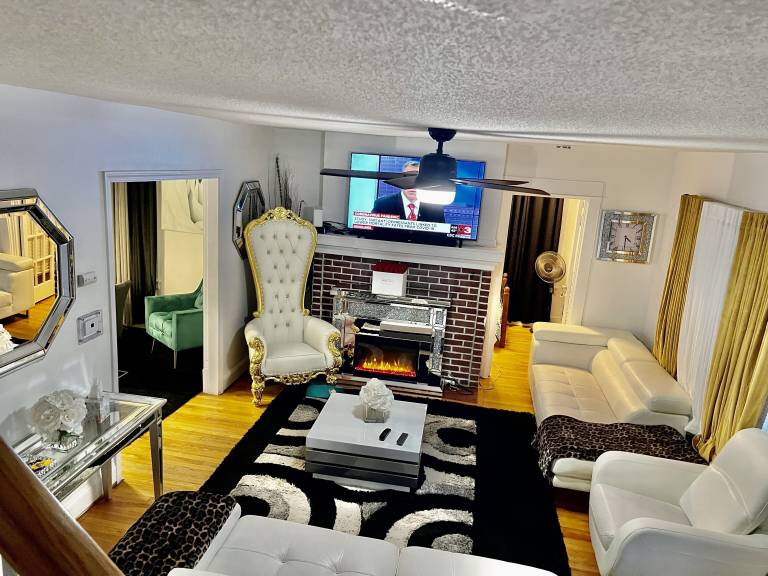 House  Chicopee