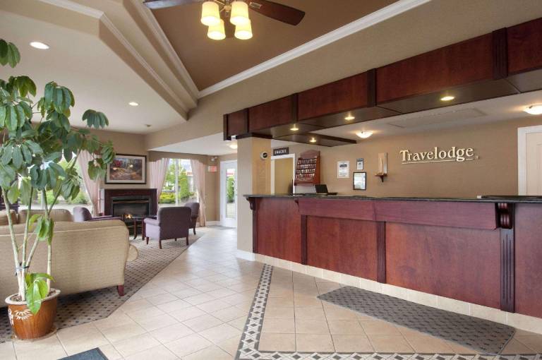 Travelodge by Wyndham Langley City — photo 2