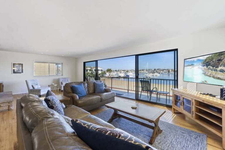 Coastal Charm with Spectacular Bay Views