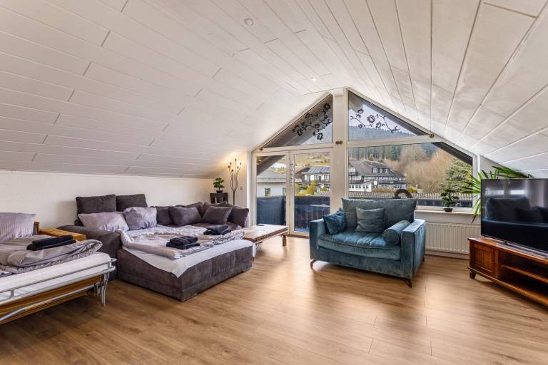 Rental apartment with BBQ & patio | Mountain view in Kassel