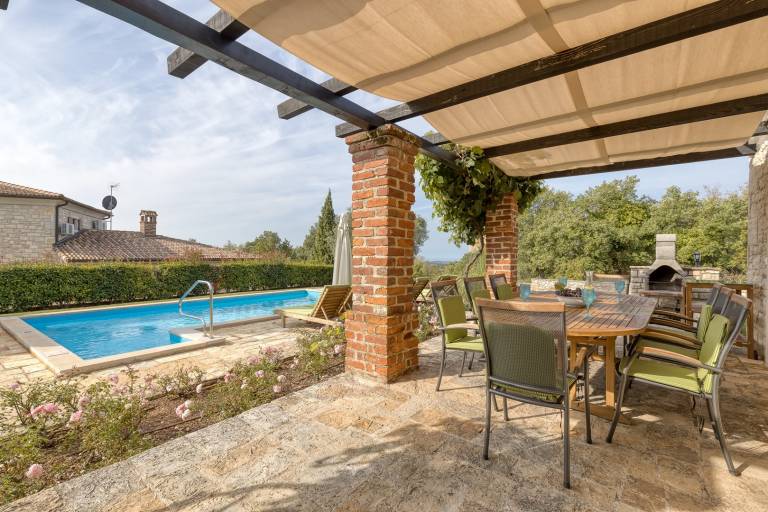 Villa with terrace, private pool & fast internet — photo 4