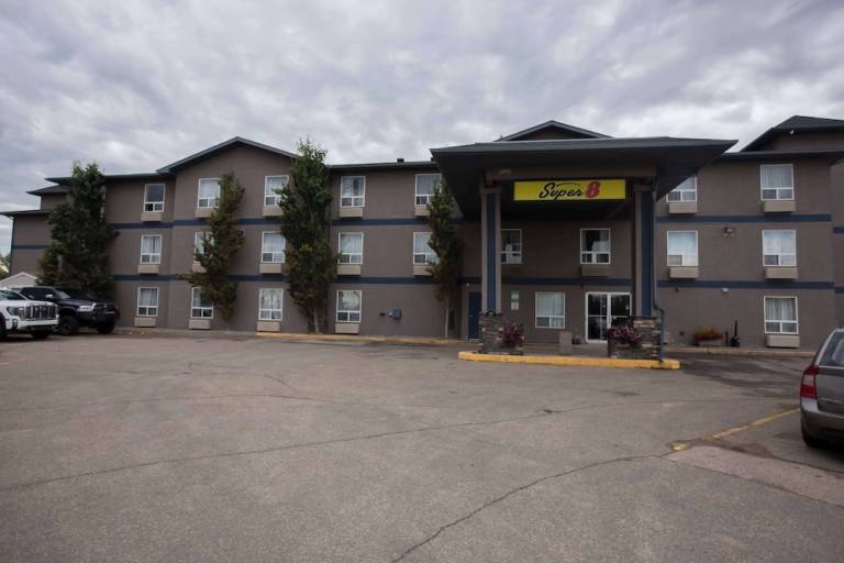 Motel Whitecourt