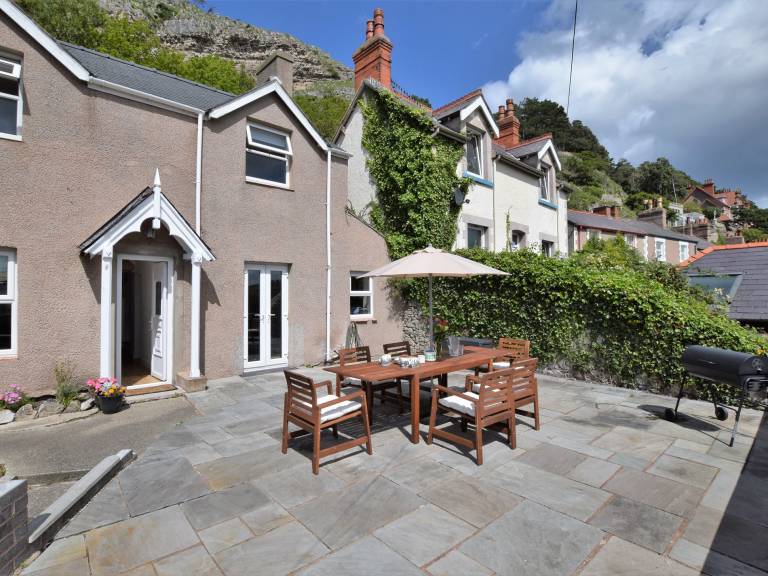 Cottage  Llandudno