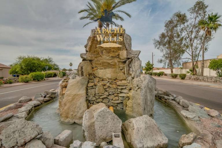 Condo Apache Wells