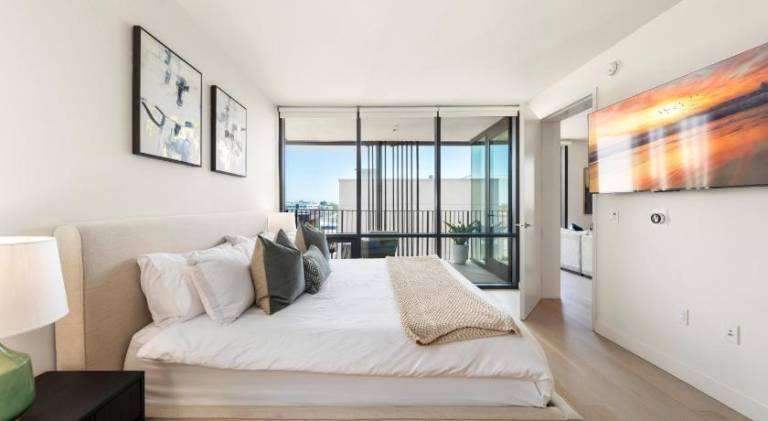 The Sapphire Nest - Spectacular Rooftop Amenities Ocean views 2BR — photo 2