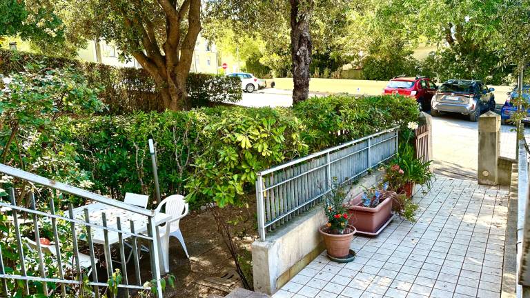 Holiday apartment with garden — photo 2