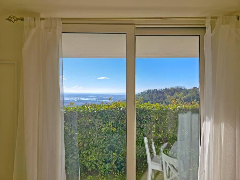 Rental apartment with BBQ, terrace & yard | Panoramic view — photo 4