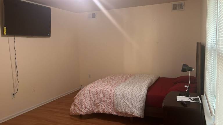 Apartment Newark