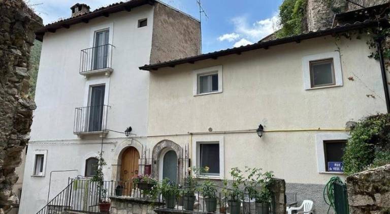 House with 3 rooms for 6 persons — photo 4