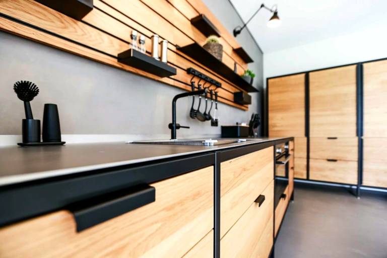 Child-friendly vacation home with terrace, BBQ & yard | Pets allowed — photo 4
