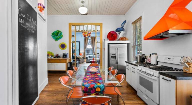 Vacation home | Close to Tower of the Americas | Good for workation — photo 3