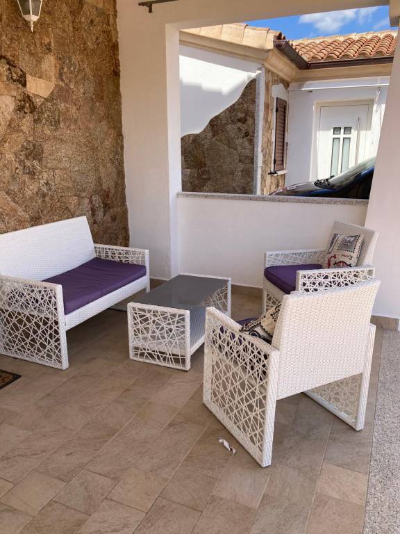 Apartment with patio, yard & grill | Mountain view — photo 3