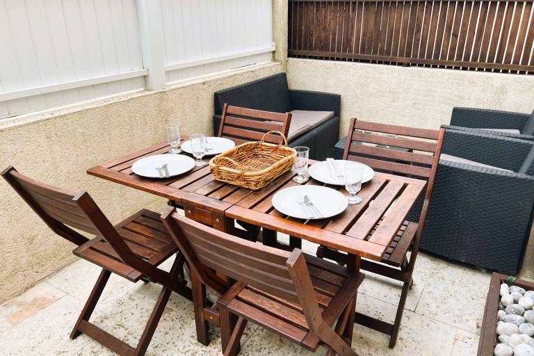 House with patio in Lisieux