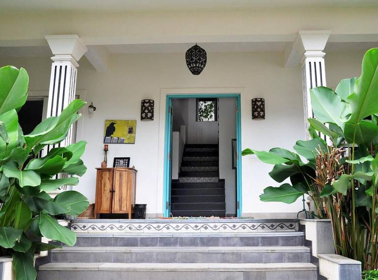 Villa with yard | Pets are welcome — photo 4