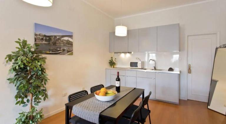 Apartment | Near São Bento Railway Station | Suitable for remote work — photo 4