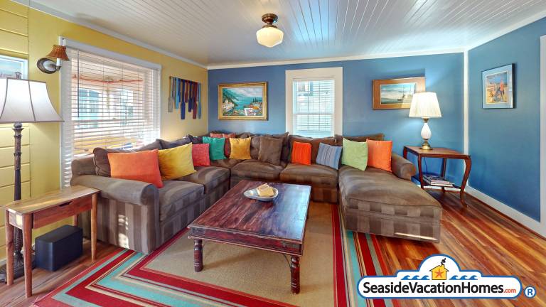 THE BEACH BALL HOUSE — photo 4