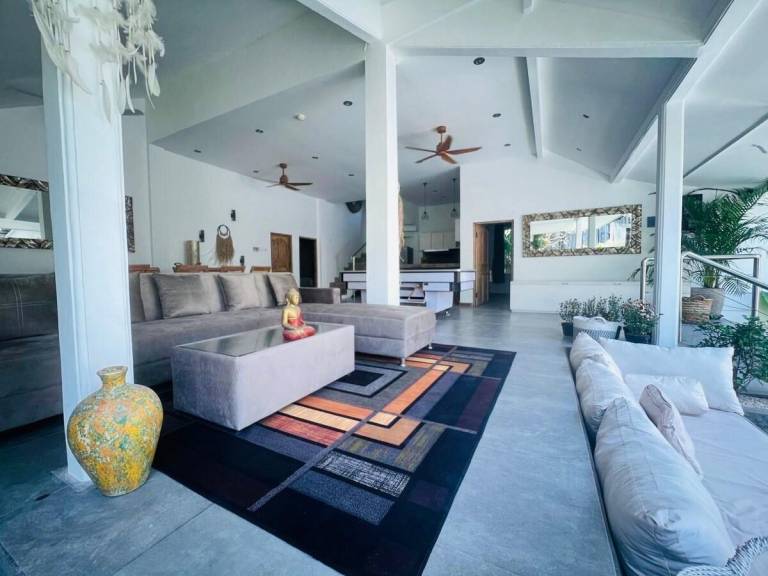 Luxury-Modern 4 Bedroom Villa Central Seminyak — photo 3