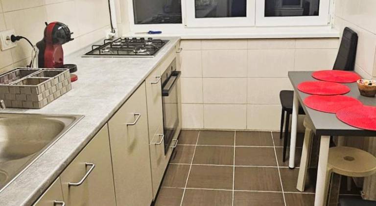 Apartment with jacuzzi — photo 5