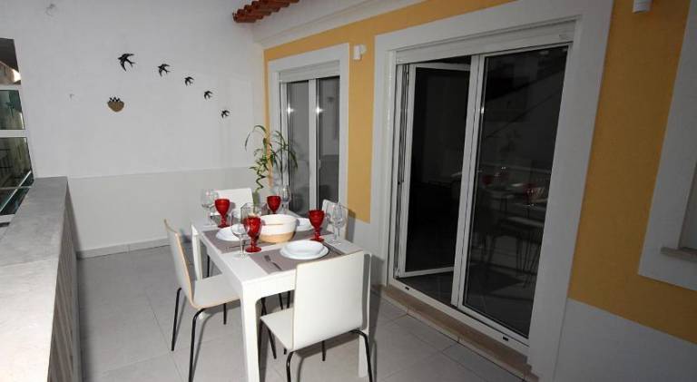 Charming apartment with barbeque & patio | Beach nearby | Pets are welcome — photo 5