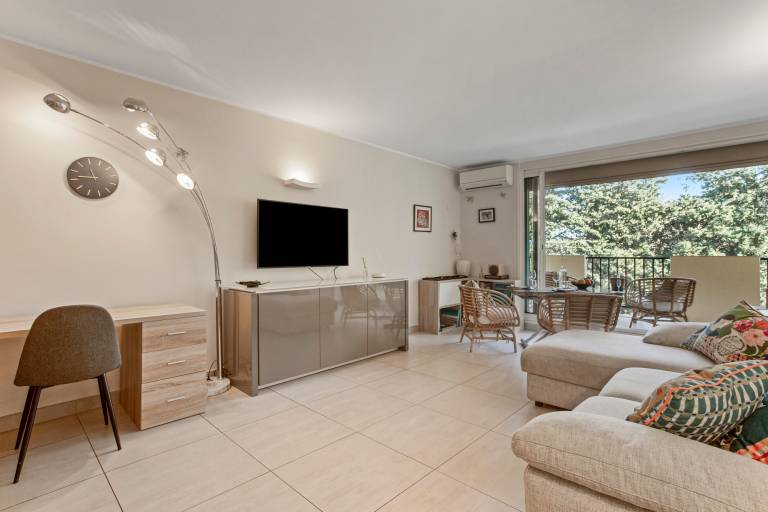 Apartment with patio & fast internet — photo 2