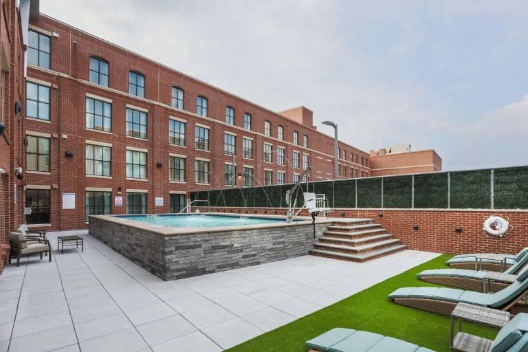 Homewood Suites by Hilton Charleston Historic District — photo 3