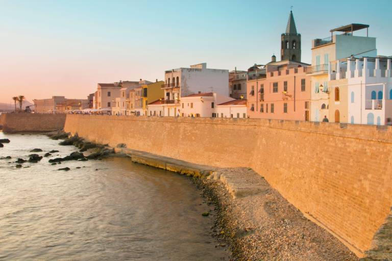 Huoneisto Alghero